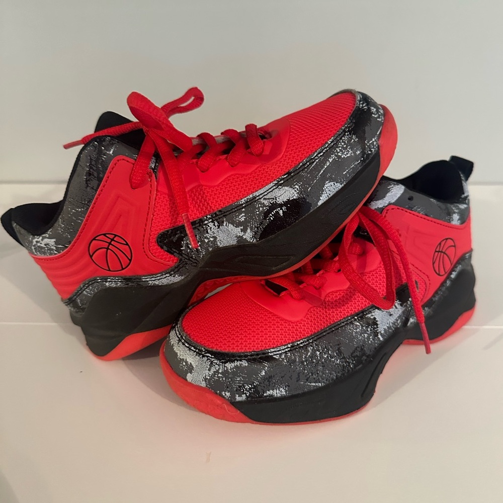 Boy’s Red & Black Basketball Shoes Size 13
